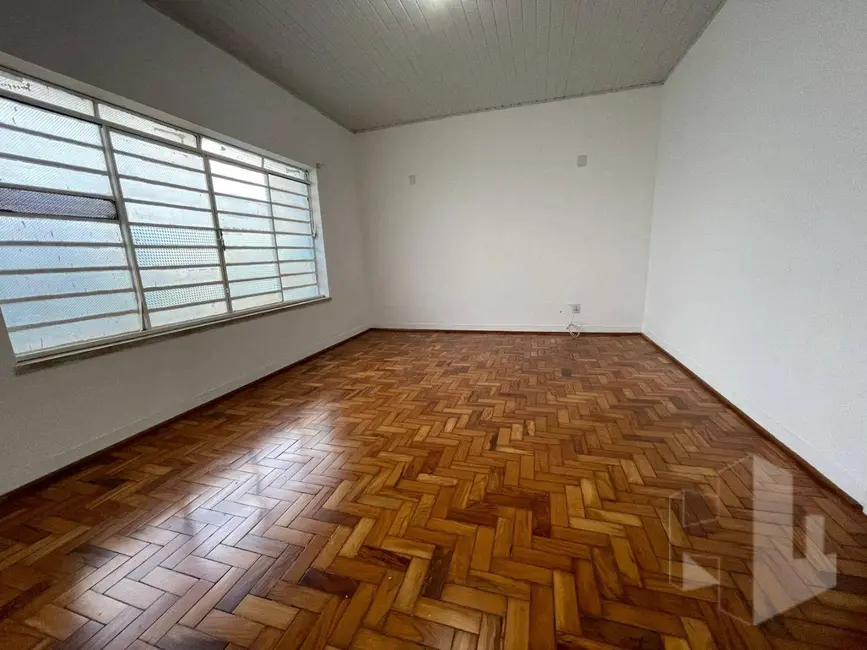 Foto 1 de Casa com 3 quartos para alugar, 250m2 em Vila Hilst, Jau - SP