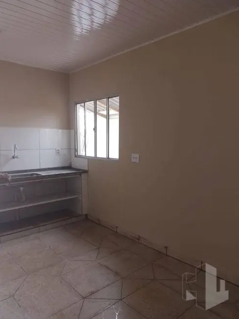 Foto 6 de Casa com 2 quartos para alugar, 234m2 em Jardim Pires de Campos, Jau - SP