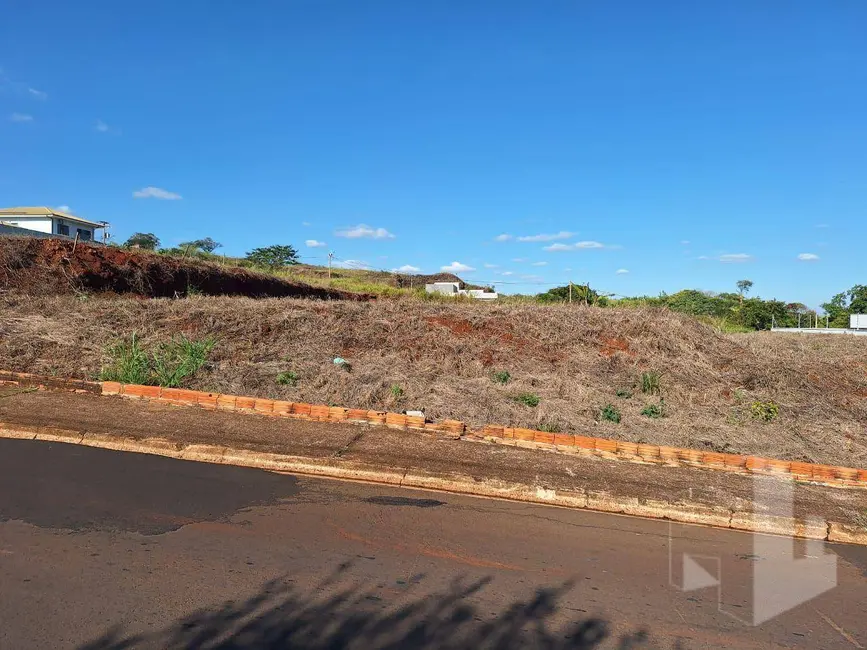 Foto 1 de Terreno / Lote à venda, 600m2 em Jardim Diamante, Jau - SP