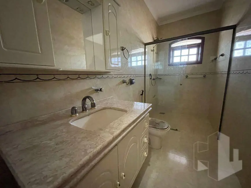 Foto 7 de Casa com 3 quartos para alugar, 250m2 em Jardim Netinho Prado, Jau - SP