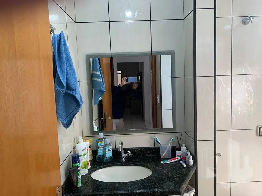 Foto 9 de Casa com 2 quartos à venda, 200m2 em Jardim Olímpia, Jau - SP