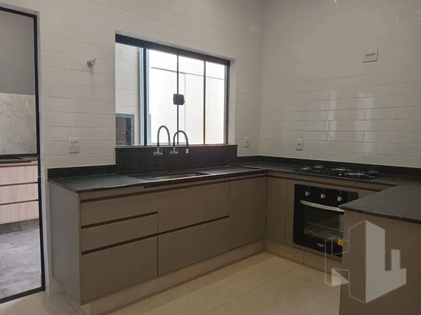 Foto 8 de Casa de Condomínio com 2 quartos à venda, 153m2 em Vila Hilst, Jau - SP