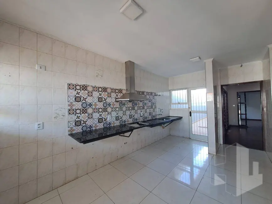 Foto 6 de Casa com 3 quartos à venda, 550m2 em Jardim Maria Luiza I, Jau - SP