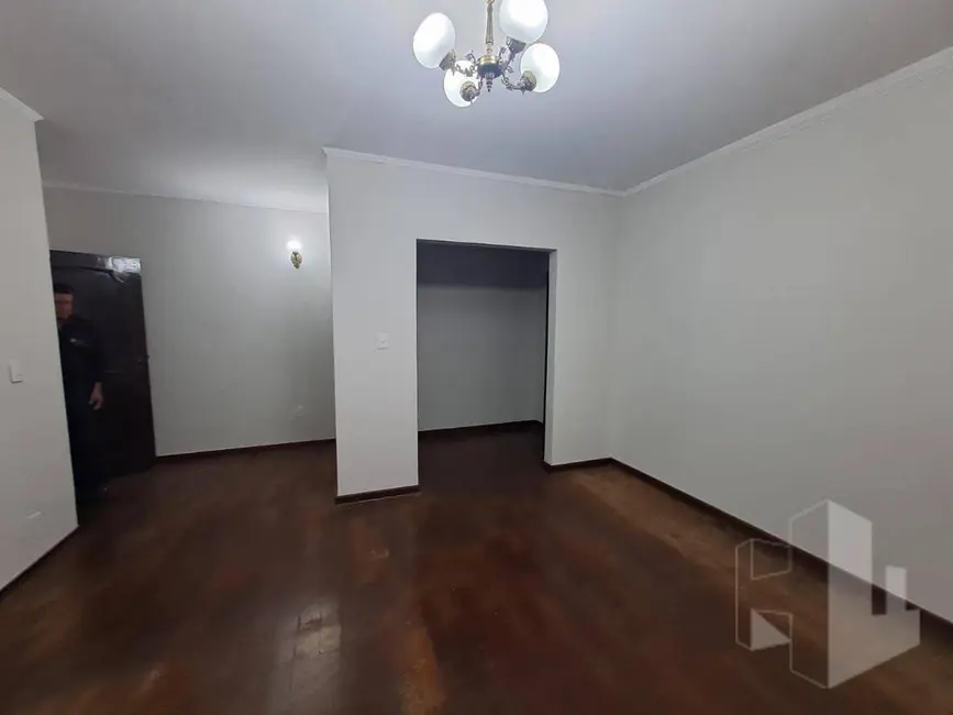 Foto 2 de Casa com 3 quartos à venda, 550m2 em Jardim Maria Luiza I, Jau - SP