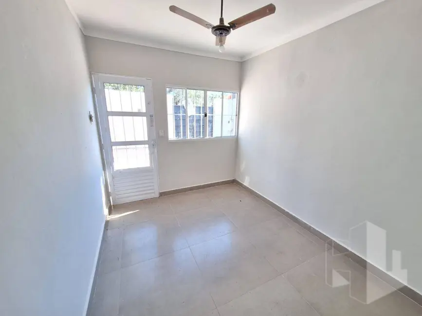 Foto 2 de Casa com 2 quartos à venda, 200m2 em Jardim João Ballan II, Jau - SP