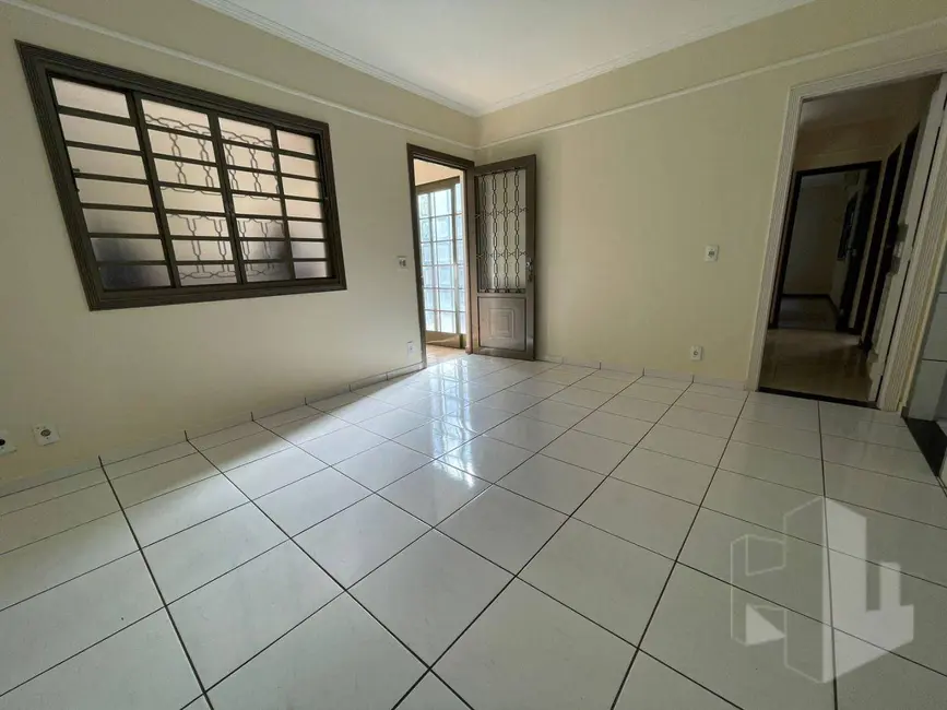 Foto 5 de Casa com 3 quartos para alugar, 250m2 em Jardim Novo Horizonte, Jau - SP