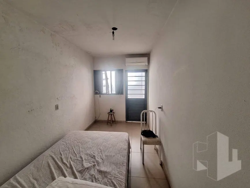 Foto 4 de Casa com 1 quarto à venda, 125m2 em Jardim Santa Helena, Jau - SP