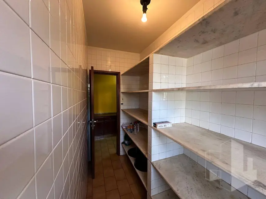 Foto 9 de Casa com 4 quartos para alugar, 1366m2 em Vila Assis, Jau - SP
