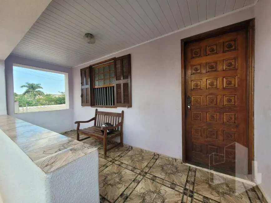 Foto 2 de Casa com 3 quartos para alugar, 140m2 em Vila Buscariolo, Jau - SP