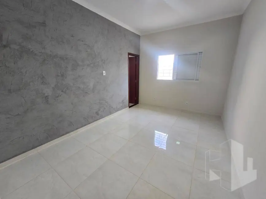 Foto 8 de Casa com 2 quartos à venda, 160m2 em Jardim São Crispim, Jau - SP