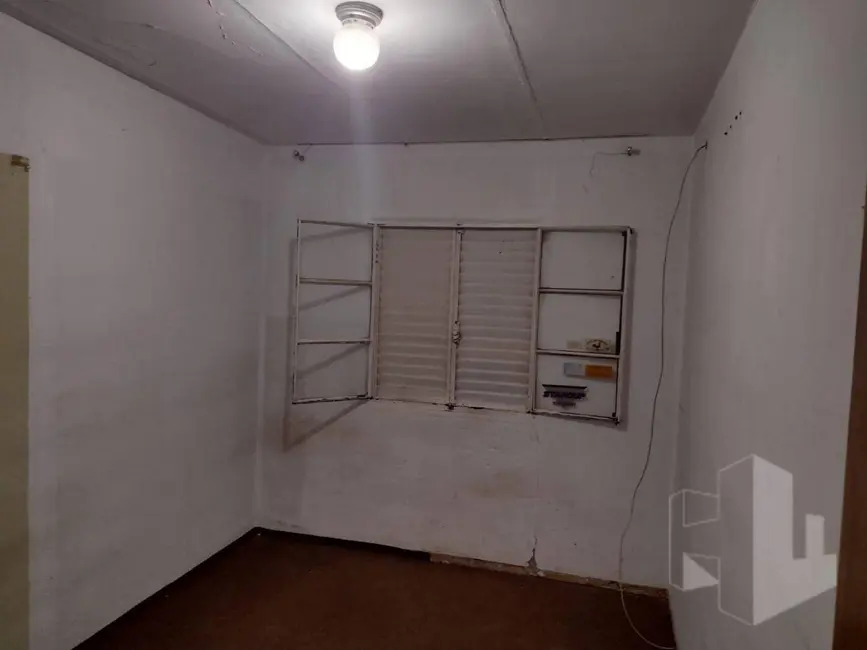 Casa com 2 quartos à venda, 200m2 em Jardim Pedro Ometto, Jau - SP - imagem 4 Foto 4 de Casa com 2 quartos à venda, 200m2 em Jardim Pedro Ometto, Jau - SP