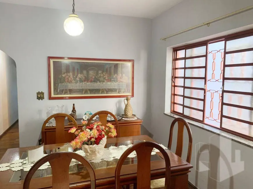 Foto 9 de Casa com 2 quartos à venda, 250m2 em Jardim Sanzovo, Jau - SP
