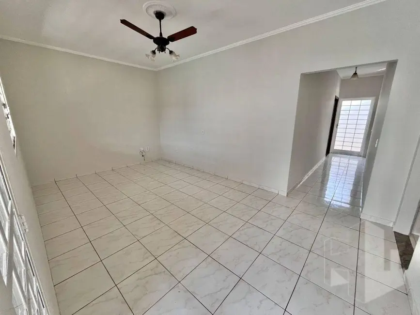 Foto 9 de Casa com 3 quartos à venda e para alugar, 250m2 em Jardim América, Jau - SP