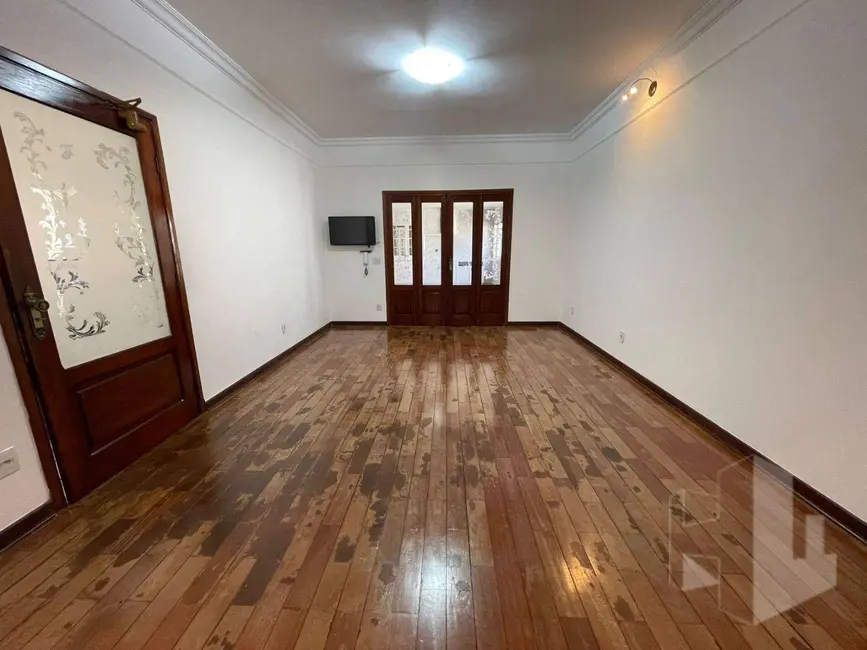 Foto 5 de Casa com 3 quartos para alugar, 812m2 em Jardim das Paineiras, Jau - SP