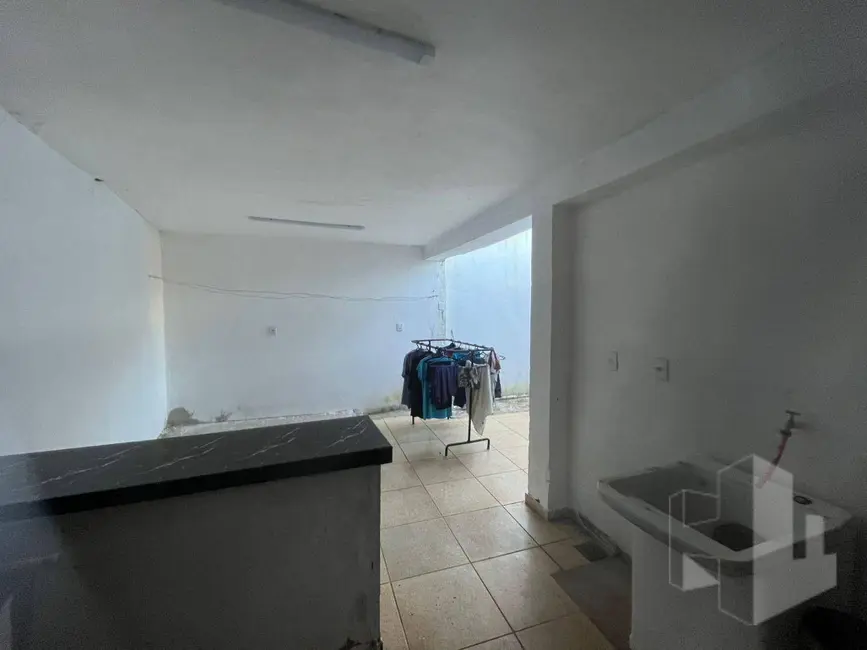 Casa com 3 quartos à venda, 210m2 em Jardim Maria Luiza IV, Jau - SP - imagem 6 Foto 6 de Casa com 3 quartos à venda, 210m2 em Jardim Maria Luiza IV, Jau - SP