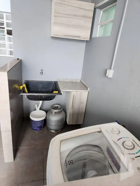 Kitnet com 1 quarto para alugar, 15m2 em Jardim Cila de Lúcio Bauab, Jau - SP - imagem 8 Foto 8 de Kitnet com 1 quarto para alugar, 15m2 em Jardim Cila de Lúcio Bauab, Jau - SP