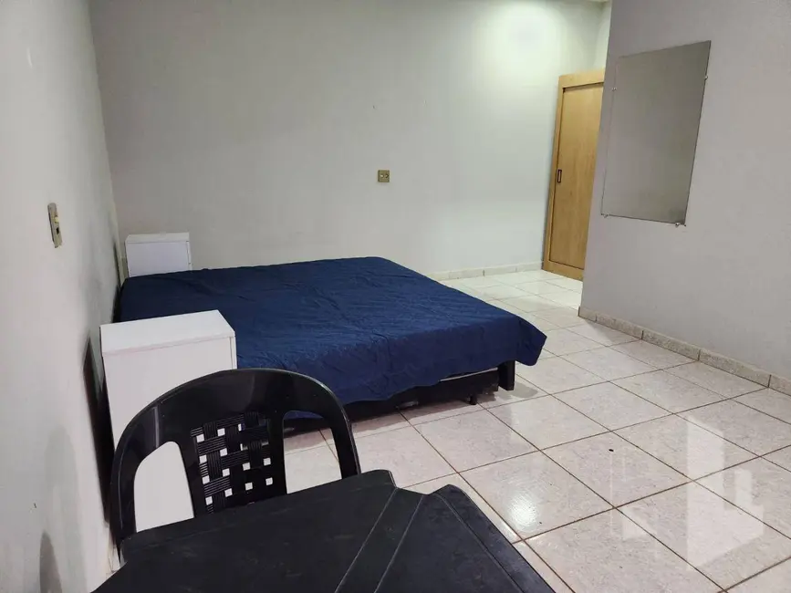 Kitnet com 1 quarto para alugar, 15m2 em Jardim Cila de Lúcio Bauab, Jau - SP - imagem 2 Foto 2 de Kitnet com 1 quarto para alugar, 15m2 em Jardim Cila de Lúcio Bauab, Jau - SP