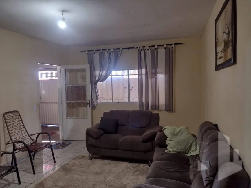 Foto 3 de Casa com 2 quartos à venda, 140m2 em Jardim Orlando Chesini Ometto, Jau - SP