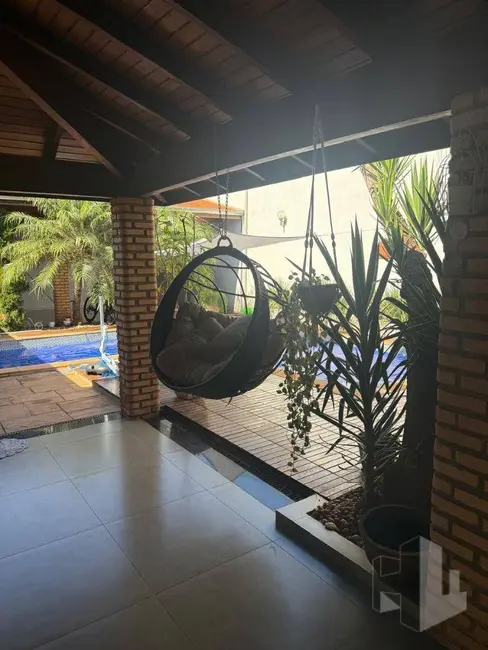 Foto 1 de Casa de Condomínio com 3 quartos à venda, 420m2 em Condomínio Flamboyant, Jau - SP