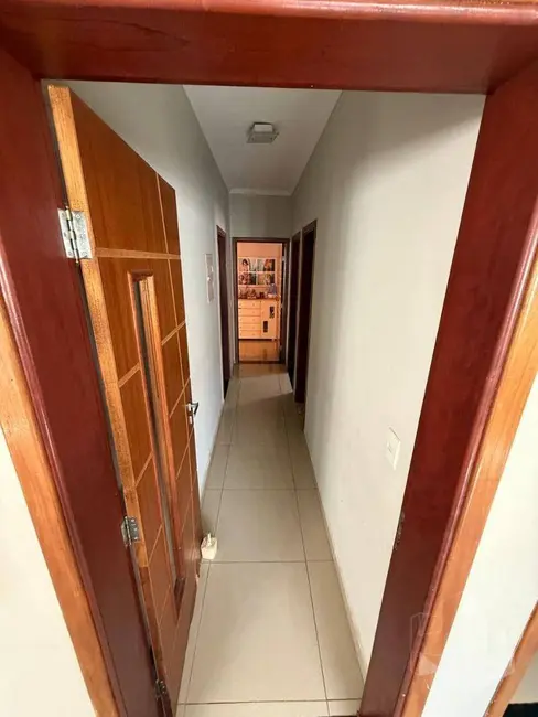 Foto 8 de Casa de Condomínio com 3 quartos à venda, 420m2 em Condomínio Flamboyant, Jau - SP
