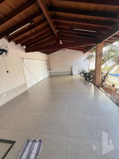 Foto 4 de Casa de Condomínio com 3 quartos à venda, 420m2 em Condomínio Flamboyant, Jau - SP