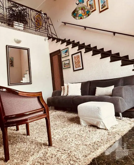 Casa com 3 quartos à venda, 222m2 em Vila Riachuelo, Bauru - SP - imagem 1 Foto 1 de Casa com 3 quartos à venda, 222m2 em Vila Riachuelo, Bauru - SP