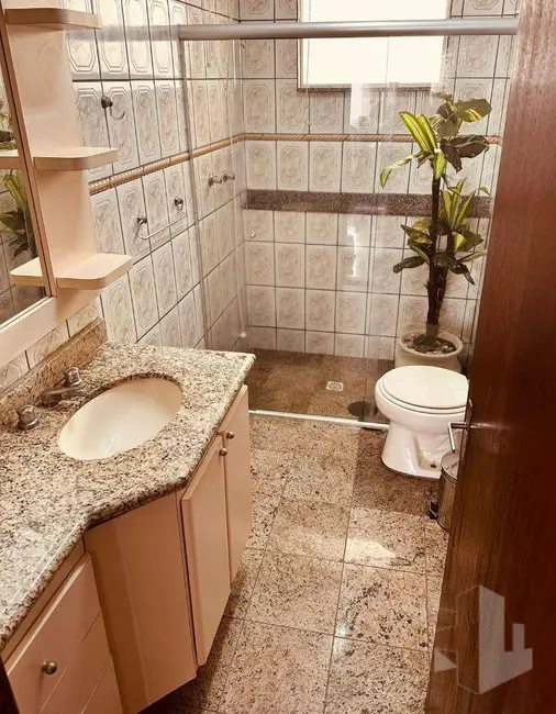 Casa com 3 quartos à venda, 222m2 em Vila Riachuelo, Bauru - SP - imagem 7 Foto 7 de Casa com 3 quartos à venda, 222m2 em Vila Riachuelo, Bauru - SP