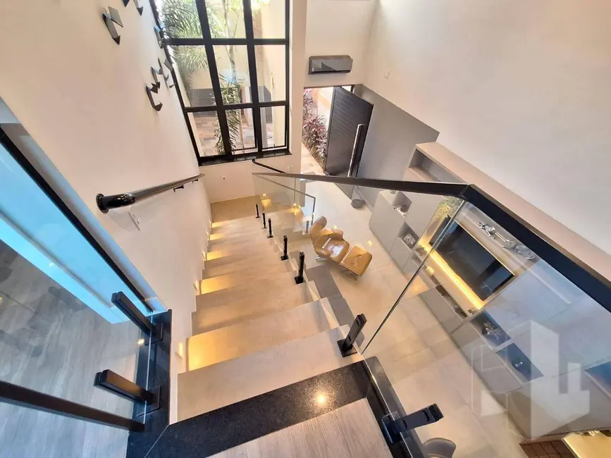 Foto 2 de Casa com 3 quartos à venda e para alugar, 250m2 em Jardim Antonina, Jau - SP