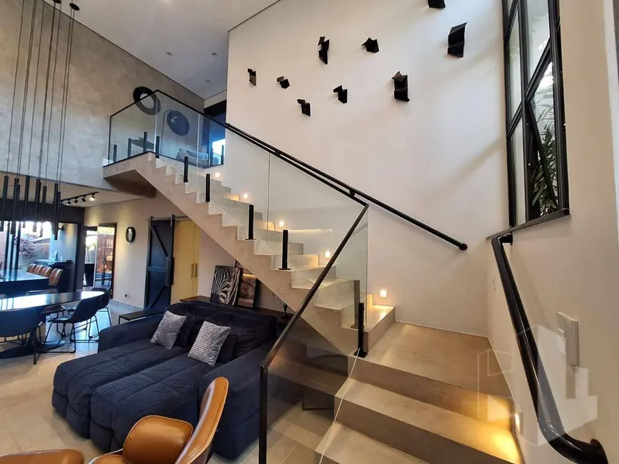 Foto 1 de Casa com 3 quartos à venda e para alugar, 250m2 em Jardim Antonina, Jau - SP