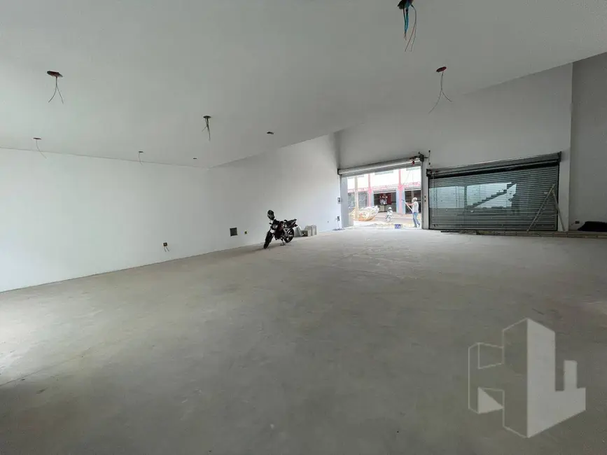 Foto 2 de Armazém / Galpão para alugar, 350m2 em Centro, Jau - SP