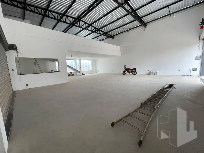 Foto 1 de Armazém / Galpão para alugar, 350m2 em Centro, Jau - SP