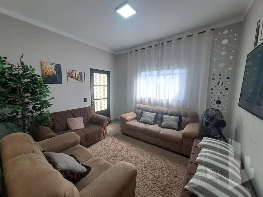 Foto 1 de Casa com 2 quartos à venda, 140m2 em Jardim Orlando Chesini Ometto II, Jau - SP