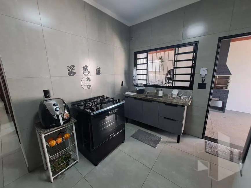 Casa com 2 quartos à venda, 140m2 em Jardim Orlando Chesini Ometto II, Jau - SP - imagem 3 Foto 3 de Casa com 2 quartos à venda, 140m2 em Jardim Orlando Chesini Ometto II, Jau - SP