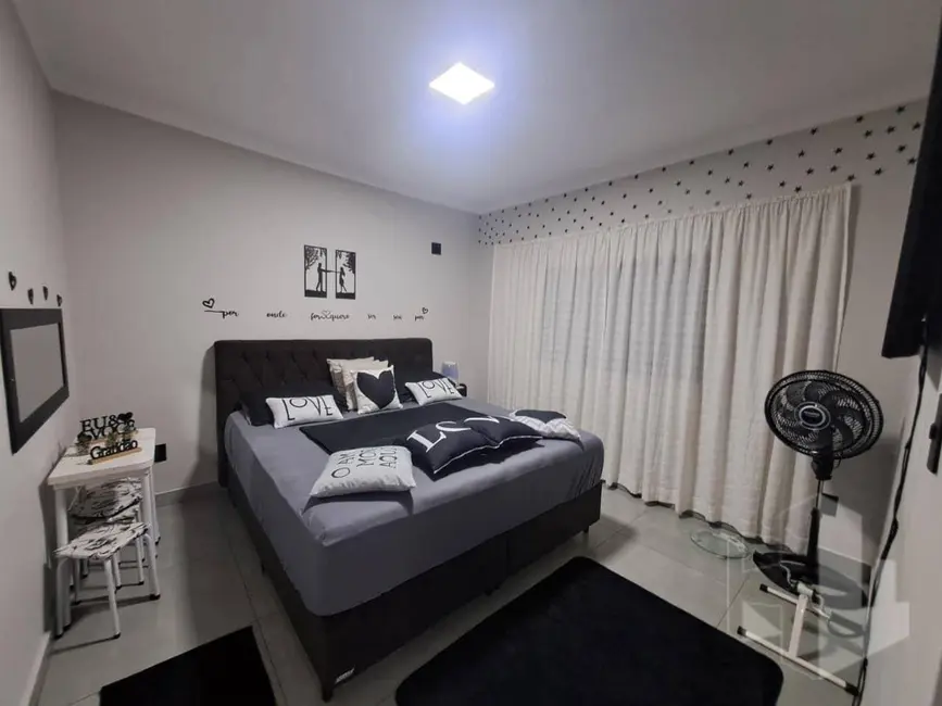 Casa com 2 quartos à venda, 140m2 em Jardim Orlando Chesini Ometto II, Jau - SP - imagem 5 Foto 5 de Casa com 2 quartos à venda, 140m2 em Jardim Orlando Chesini Ometto II, Jau - SP