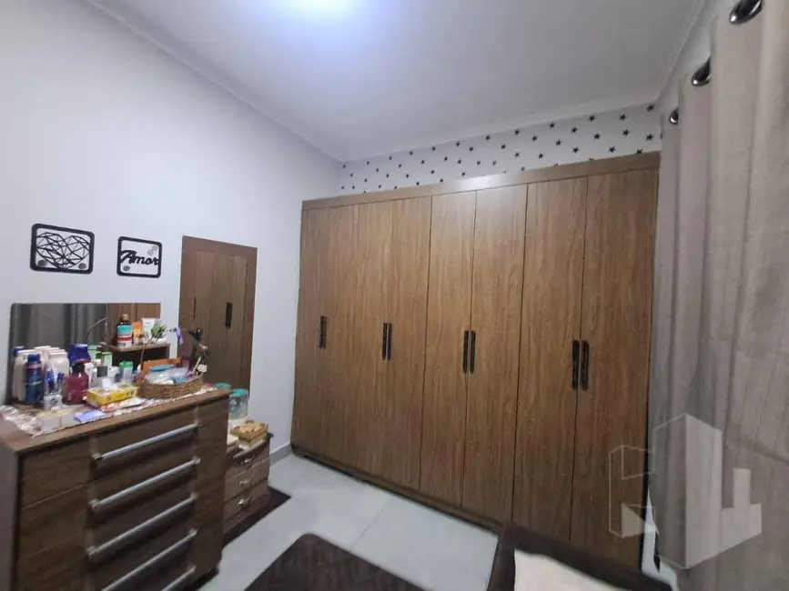 Casa com 2 quartos à venda, 140m2 em Jardim Orlando Chesini Ometto II, Jau - SP - imagem 8 Foto 8 de Casa com 2 quartos à venda, 140m2 em Jardim Orlando Chesini Ometto II, Jau - SP