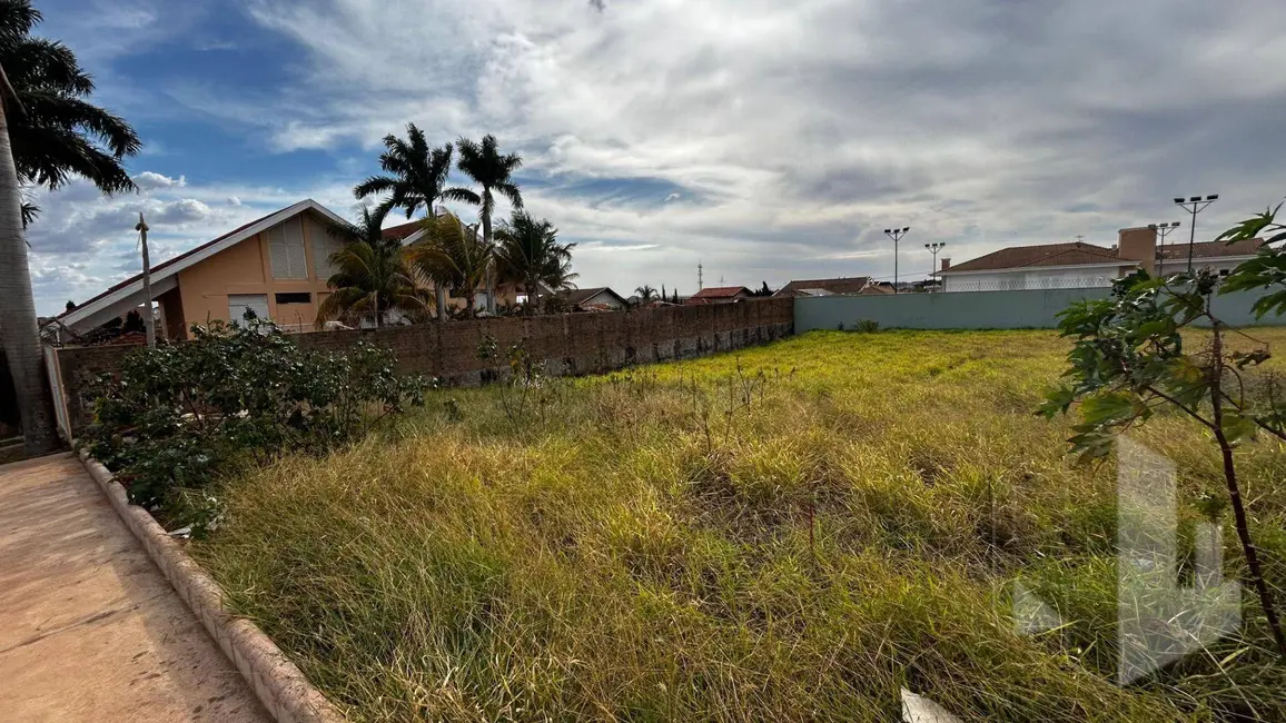 Foto 2 de Terreno / Lote à venda, 600m2 em Jardim Diamante, Jau - SP