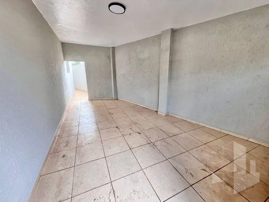 Foto 1 de Casa com 3 quartos para alugar, 192m2 em Vila Hilst, Jau - SP