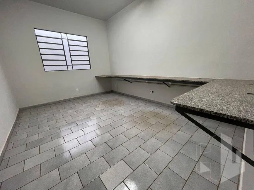 Foto 9 de Armazém / Galpão para alugar, 720m2 em Jardim Ferreira Dias, Jau - SP