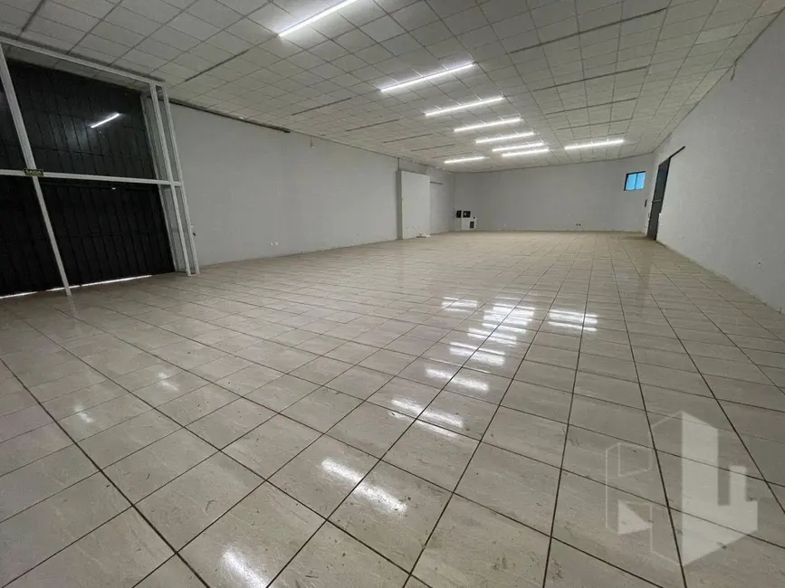 Foto 1 de Armazém / Galpão para alugar, 720m2 em Jardim Ferreira Dias, Jau - SP