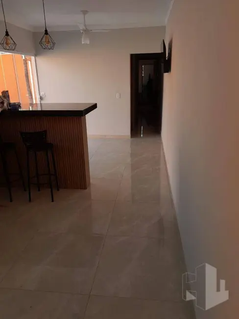Foto 3 de Casa com 2 quartos à venda, 310m2 em Dois Corregos - SP