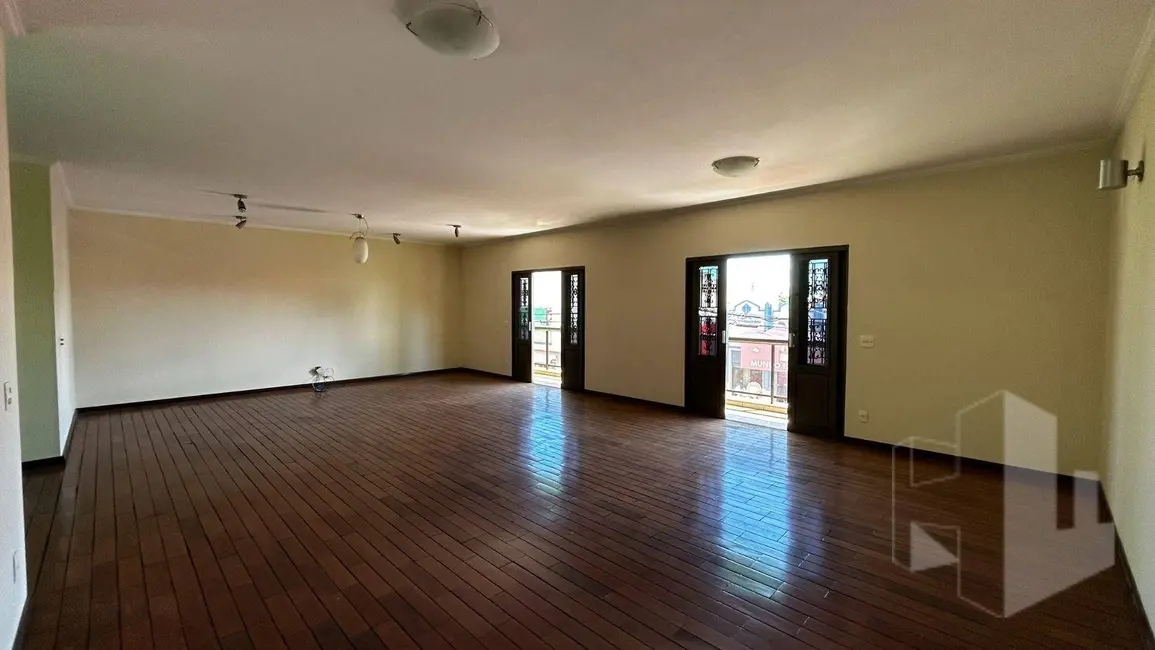 Foto 2 de Casa com 4 quartos para alugar, 371m2 em Centro, Jau - SP