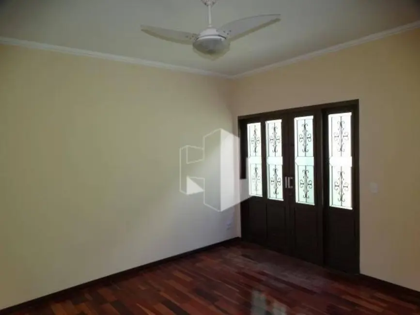 Foto 3 de Casa com 4 quartos para alugar em Centro, Jau - SP