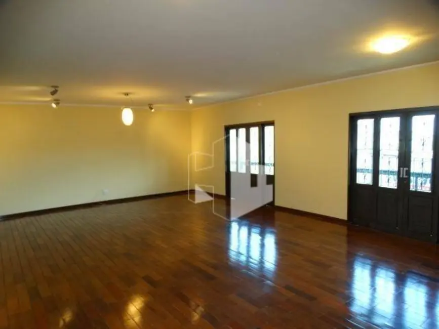 Foto 1 de Casa com 4 quartos para alugar em Centro, Jau - SP