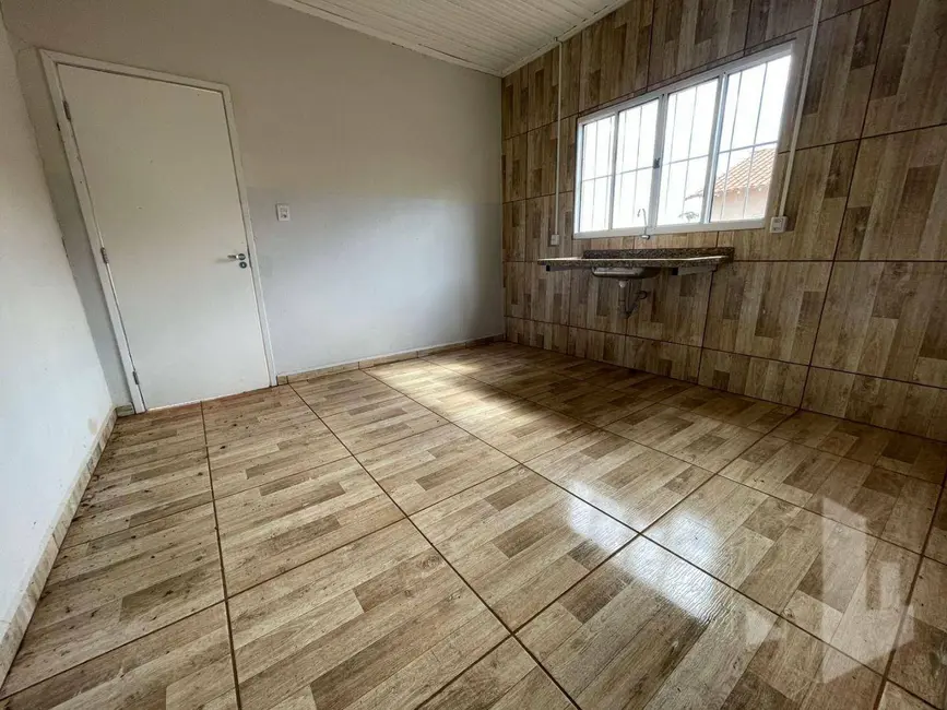 Foto 4 de Casa com 3 quartos para alugar, 120m2 em Pouso Alegre de Baixo, Jau - SP