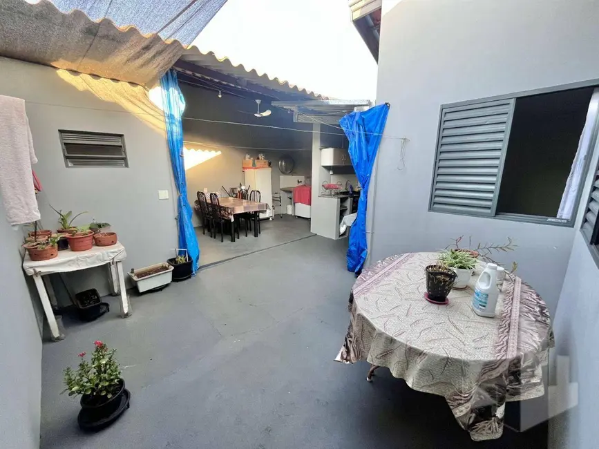 Foto 8 de Casa com 2 quartos à venda, 130m2 em Jau - SP