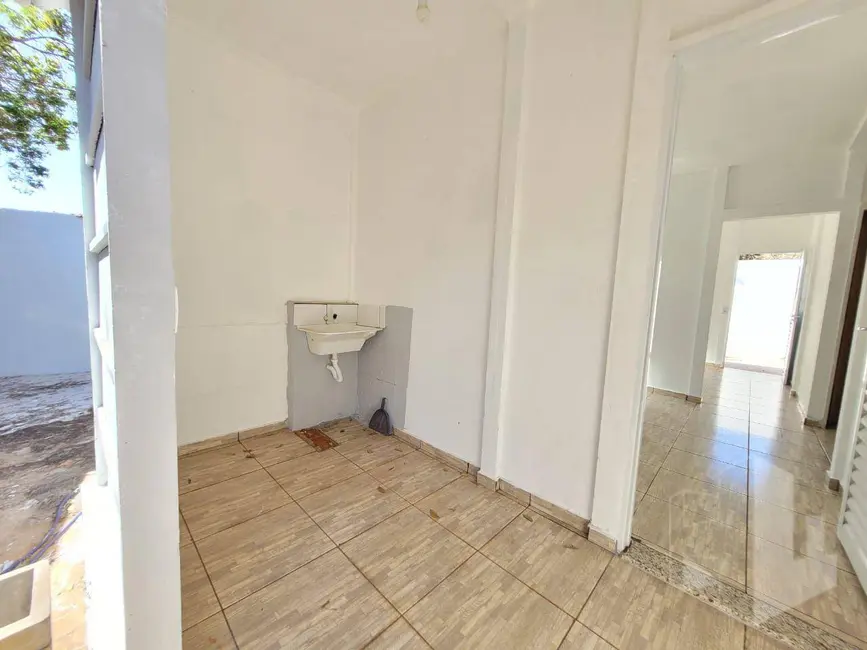 Foto 7 de Casa com 2 quartos para alugar, 200m2 em Jau - SP