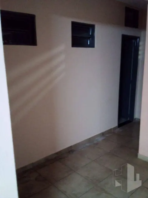 Foto 3 de Casa com 2 quartos à venda, 220m2 em Chácara Flora, Jau - SP