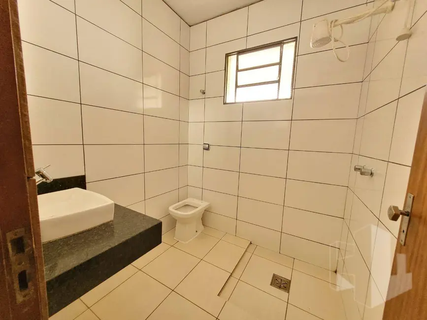 Foto 8 de Casa com 5 quartos à venda e para alugar, 250m2 em Jardim Sanzovo, Jau - SP