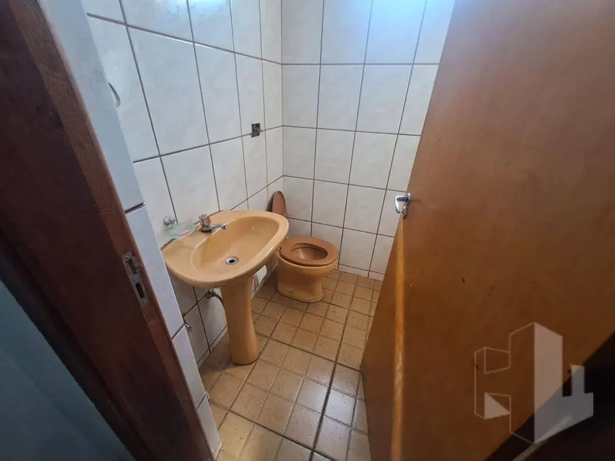 Foto 7 de Armazém / Galpão à venda, 250m2 em Jardim América, Jau - SP