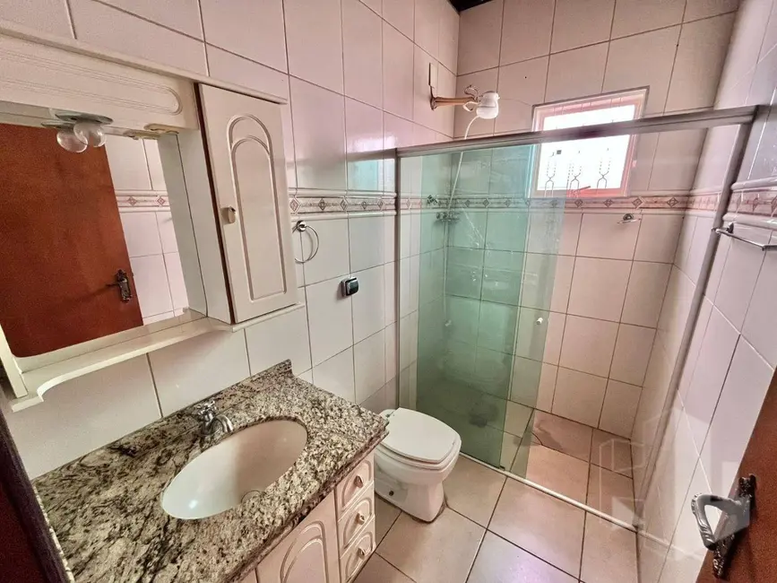 Foto 7 de Casa com 3 quartos para alugar, 160m2 em Vila Nova, Jau - SP